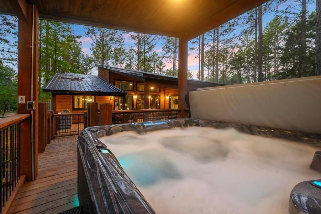 Ember Skye Cabin - 2 Bdr & Bunk Nook/2.5 Bath Broken Bow Dış mekan fotoğraf