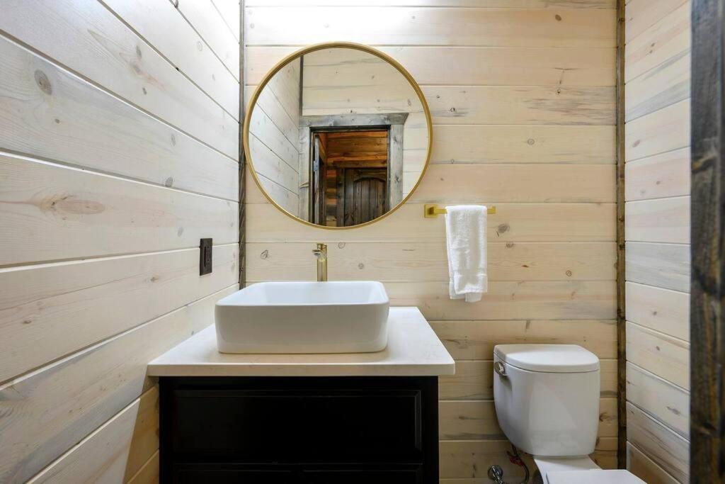 Ember Skye Cabin - 2 Bdr & Bunk Nook/2.5 Bath Broken Bow Dış mekan fotoğraf